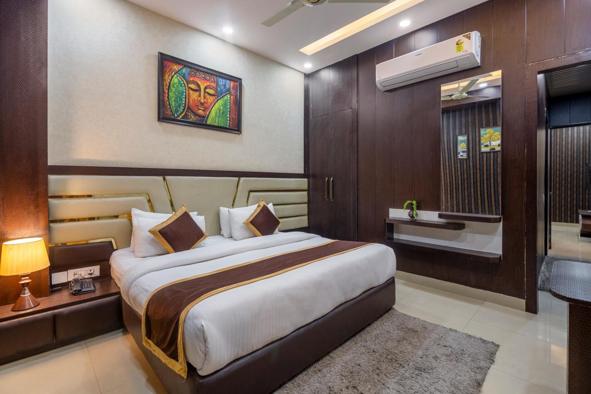 Shree Jee Hotel - Nit Faridabad Esterno foto
